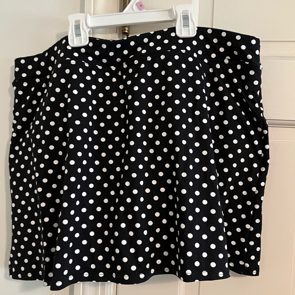 LANDS END Swim Skirt size 14 Black / White Polka Dot Beautiful 🌴NWT